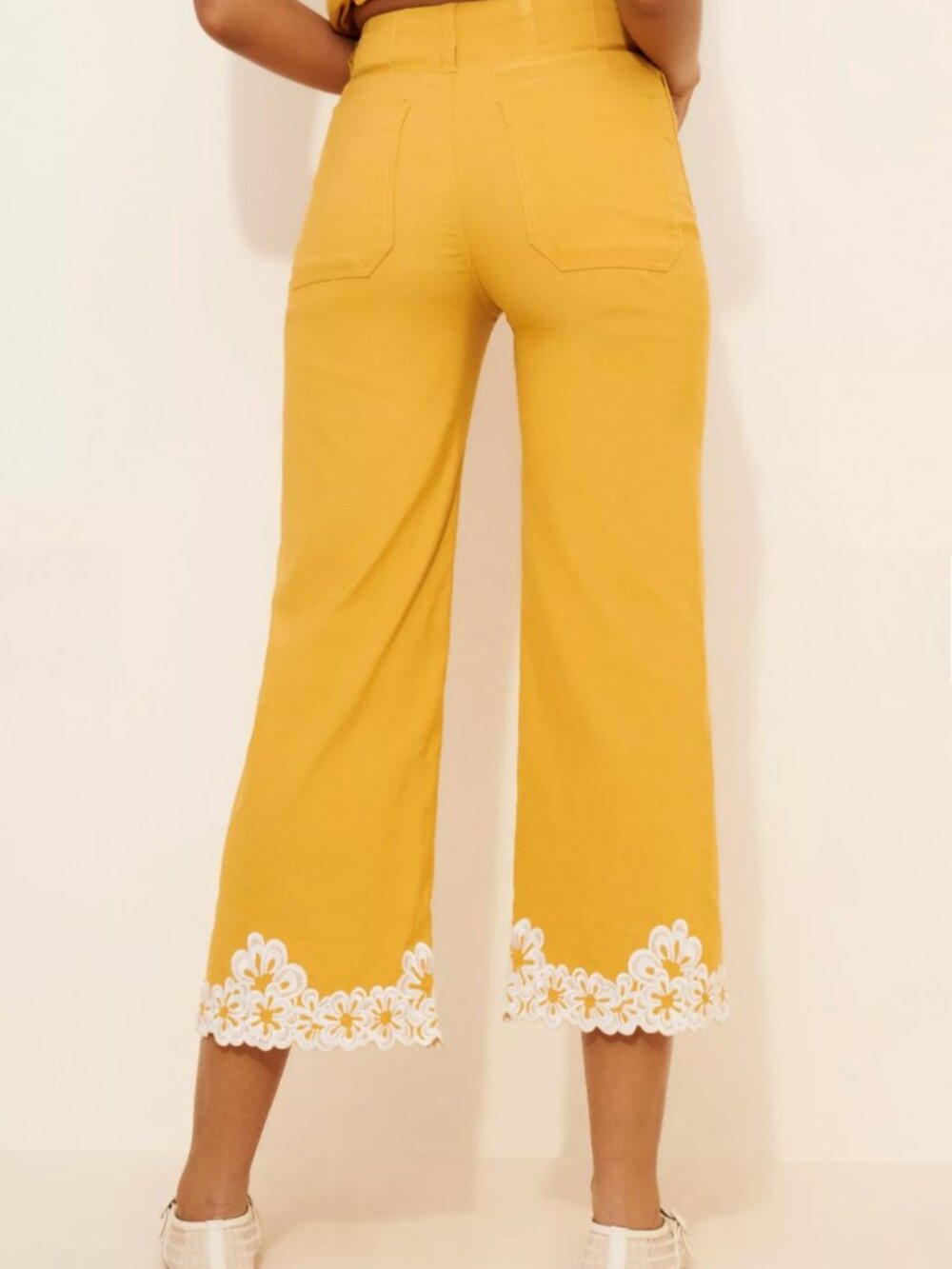 Maeve The Colette Embroidered cropped Pants high waist yellow 26 anthropologie - Picture 2 of 5